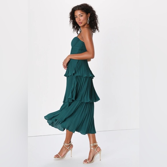 NWT Lulus cascading Crush Emerald Tiered Bustier Midi Dress - Picture 2 of 5